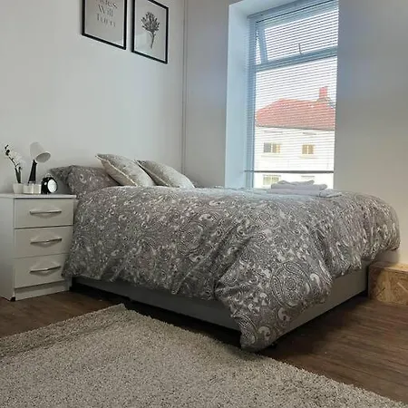Apartment 1 Bedroom Flat Centre Bristol